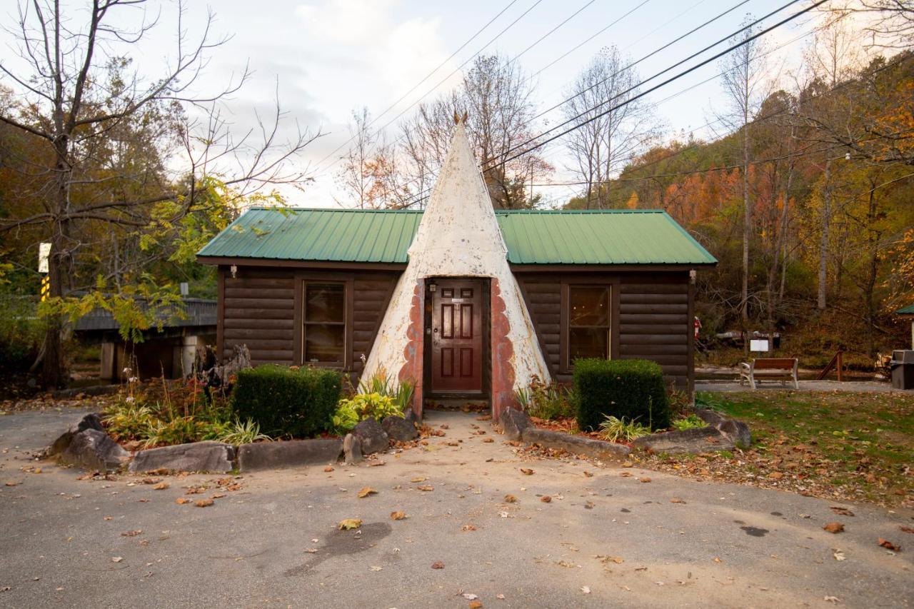 Qualla Cabins And Motel Cherokee Near Casino Whittier Екстер'єр фото
