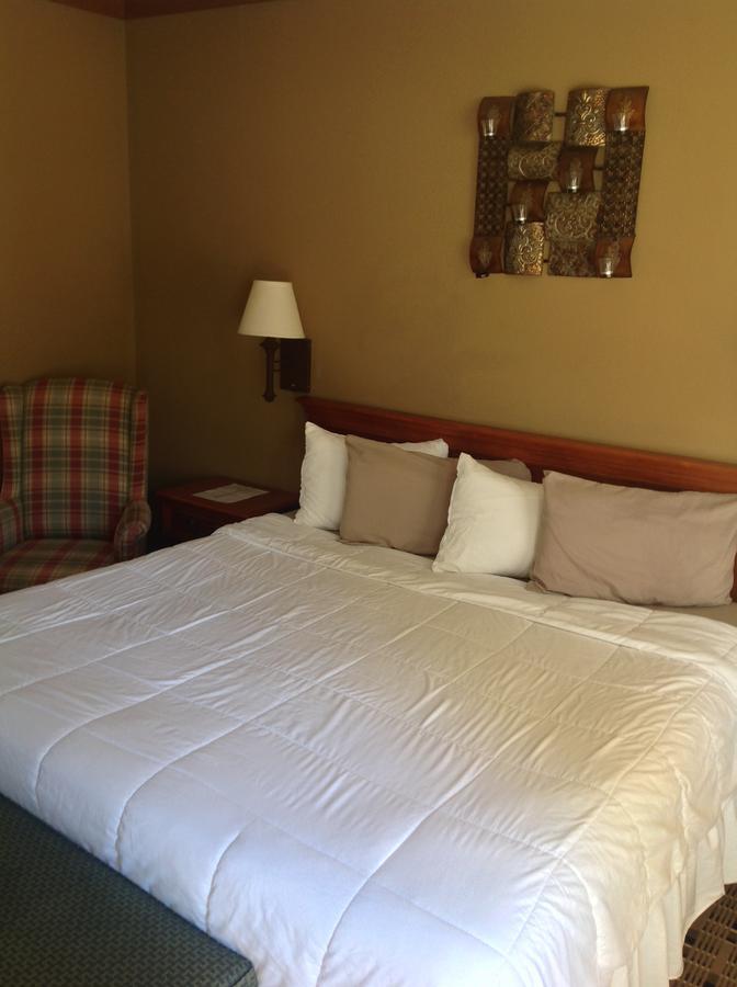 Qualla Cabins And Motel Cherokee Near Casino Whittier Екстер'єр фото