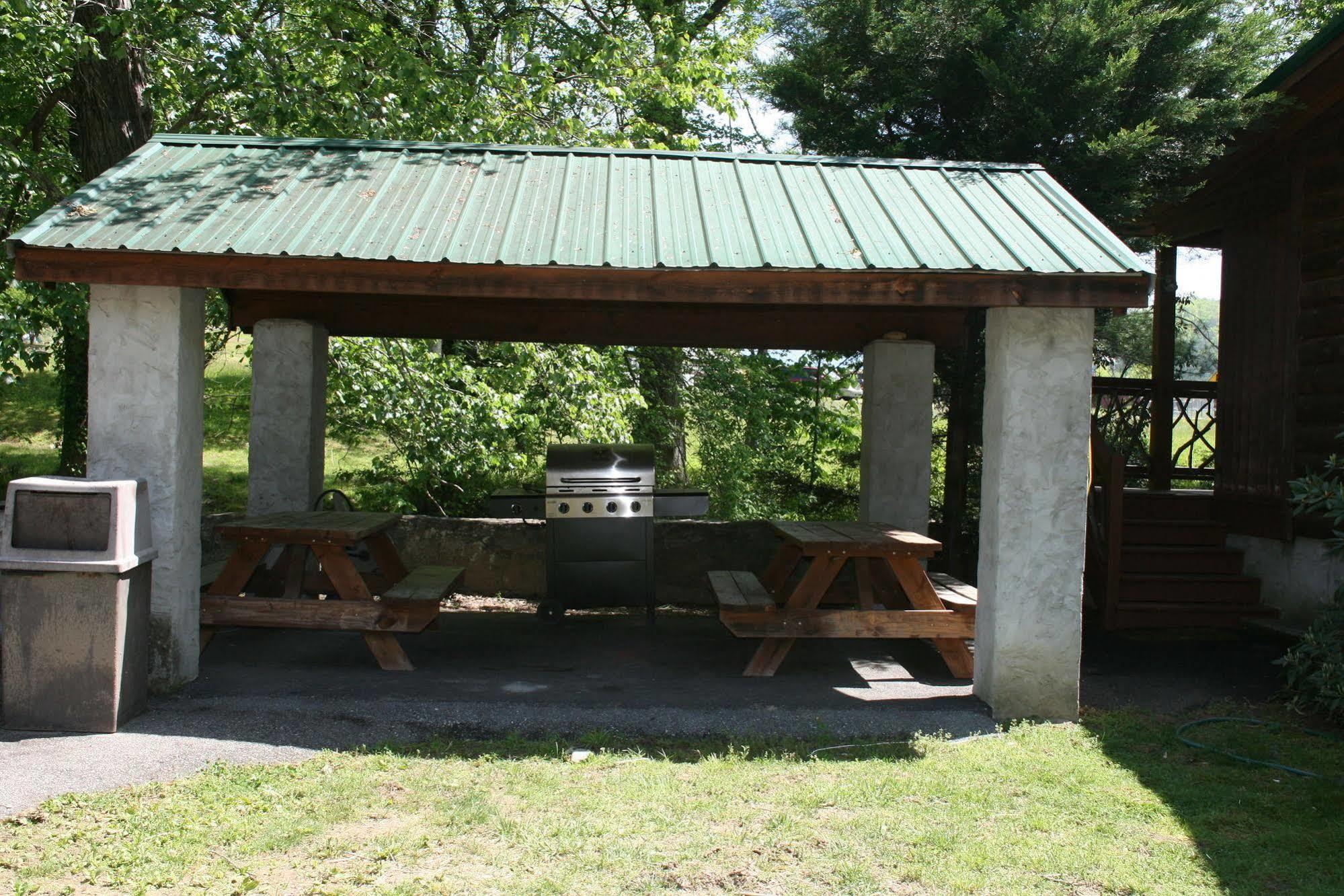 Qualla Cabins And Motel Cherokee Near Casino Whittier Екстер'єр фото