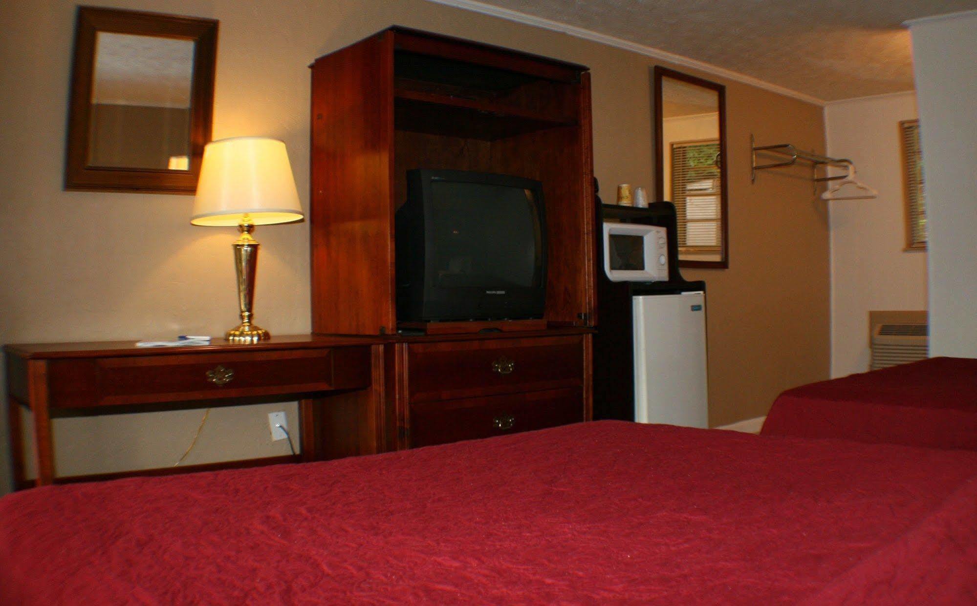 Qualla Cabins And Motel Cherokee Near Casino Whittier Екстер'єр фото
