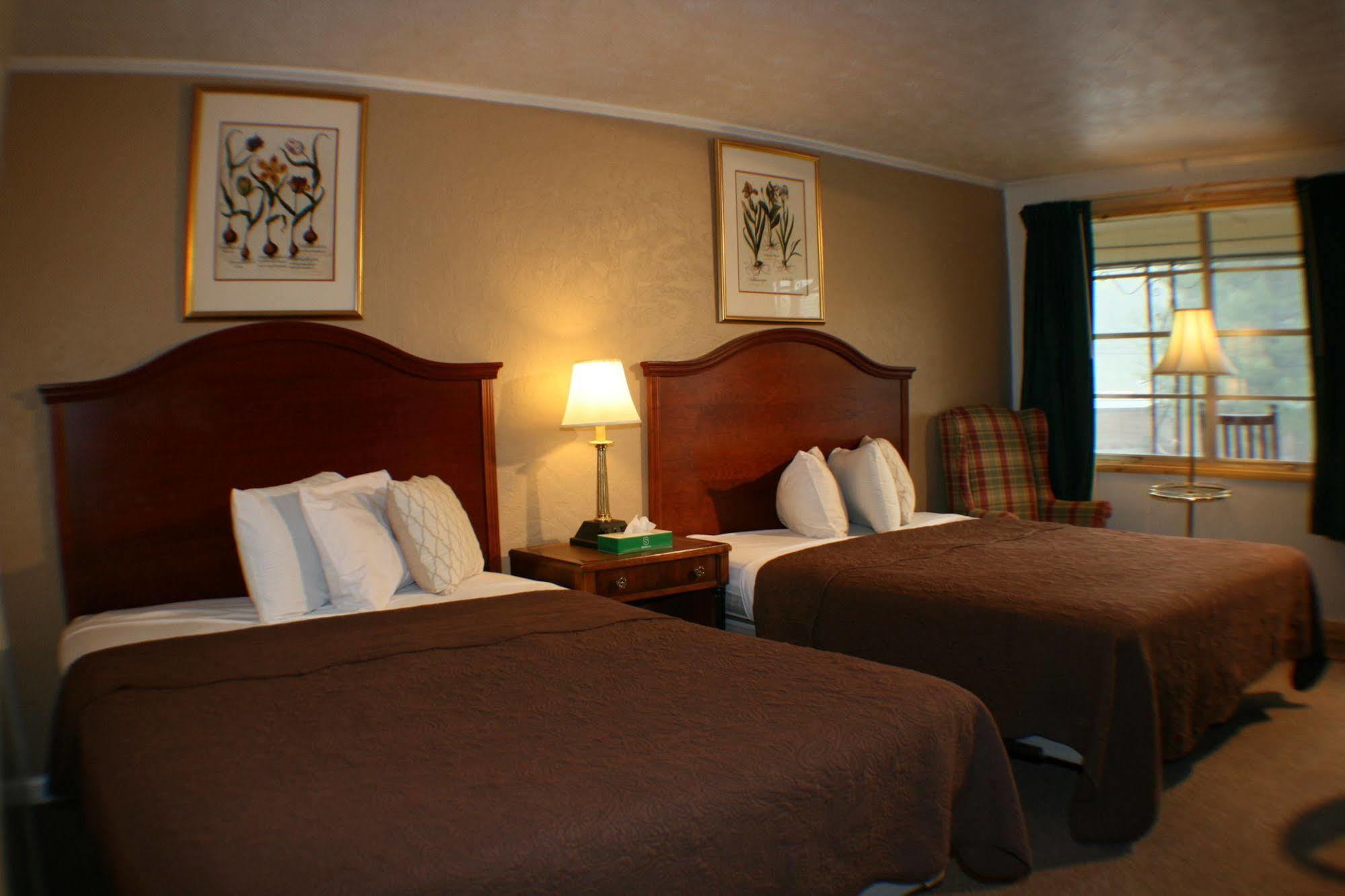 Qualla Cabins And Motel Cherokee Near Casino Whittier Екстер'єр фото
